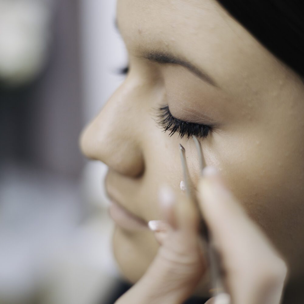 Mega Volume Lashes – Refill (3-Week Touch-Up: 105 minutes)