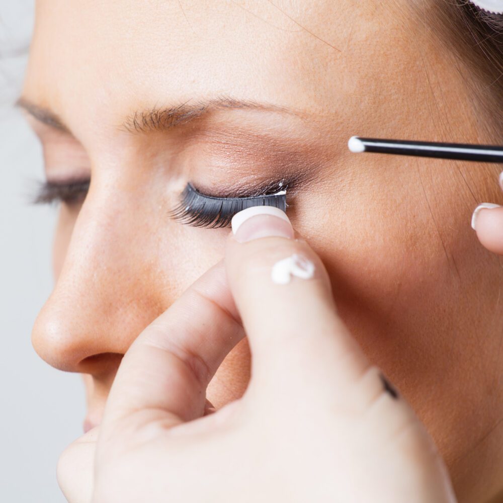 Mega Volume Lashes – Refill (2-Week Touch-Up: 60 minutes)