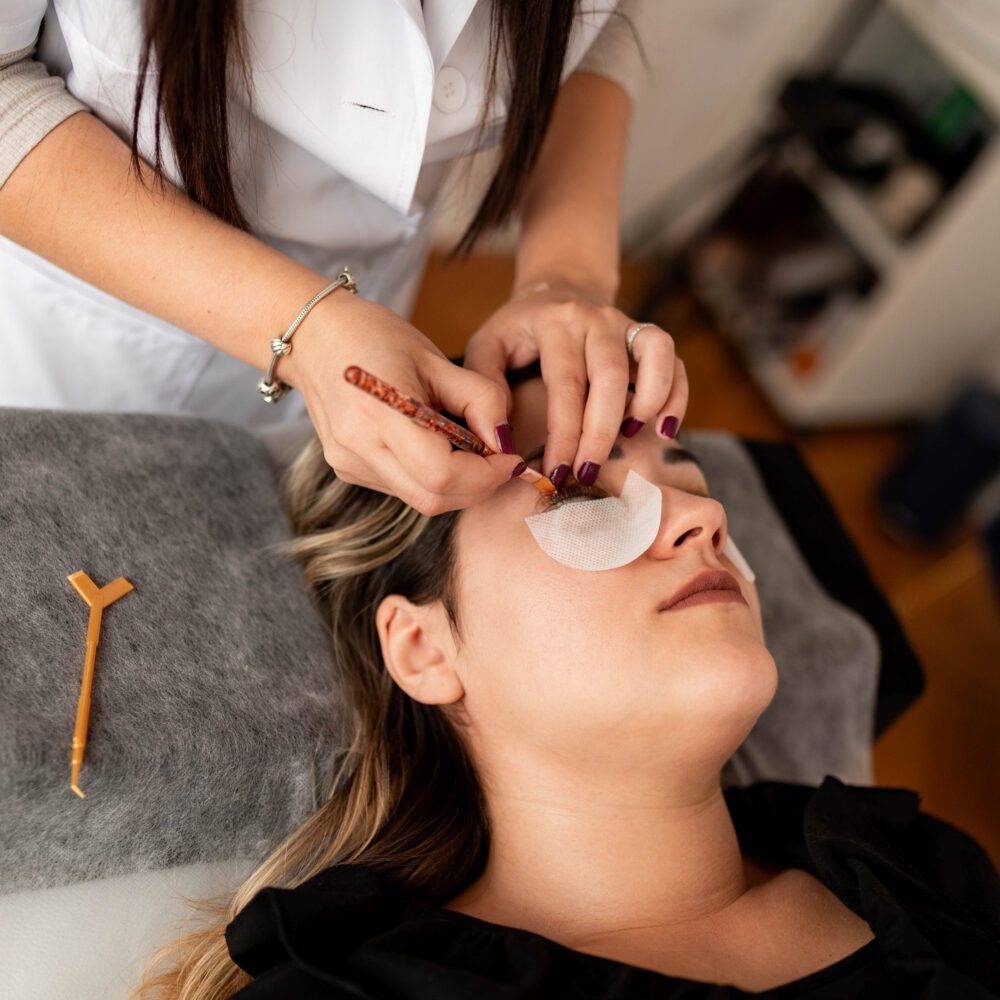 Eyelash Extension Removal – Full Removal (60 minutes)