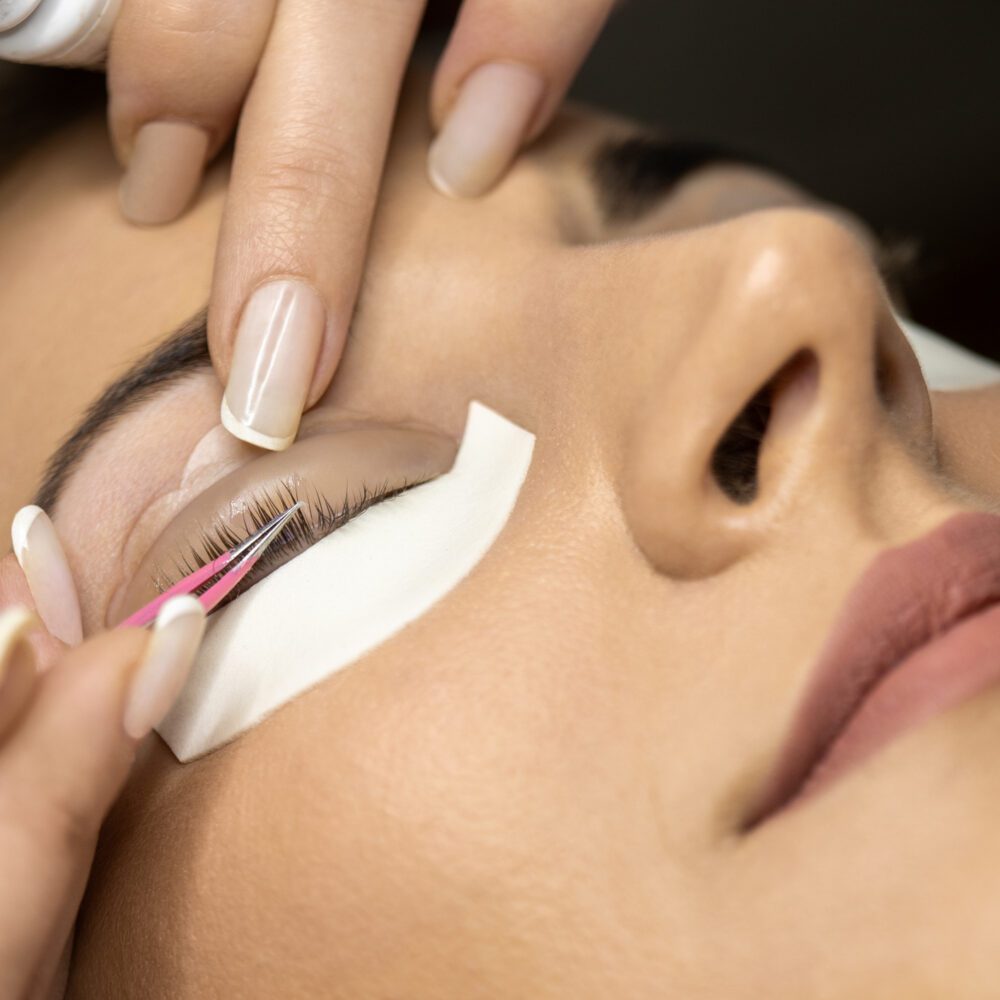 Lash Lifting + Brow Tint
