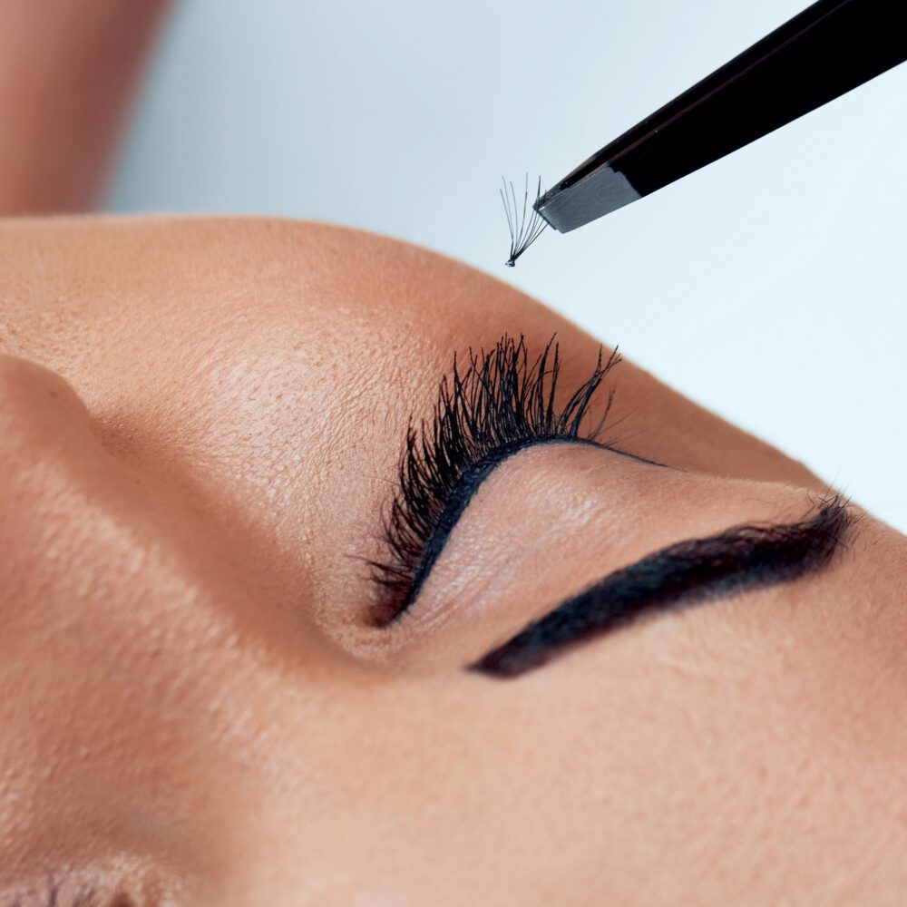 Wispy Lash Refill (3-week touch-up: 105 minutes)
