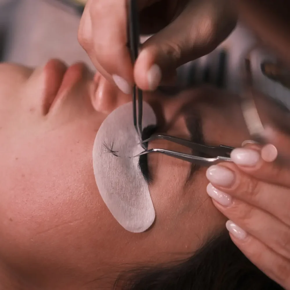 Lash Removal
